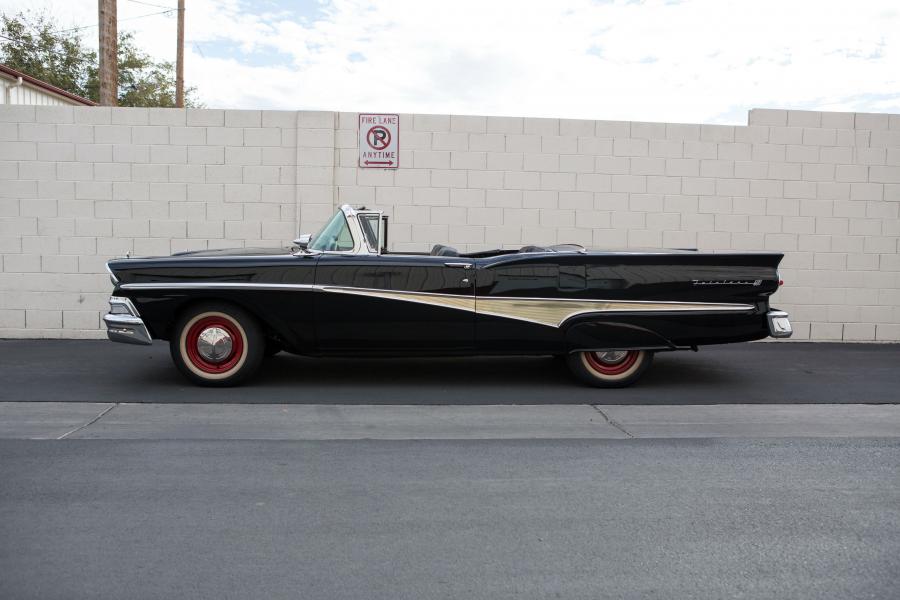  Ford Fairlane 500 Skyliner (U8-51A) 1958 года  (фото 9 из 35)